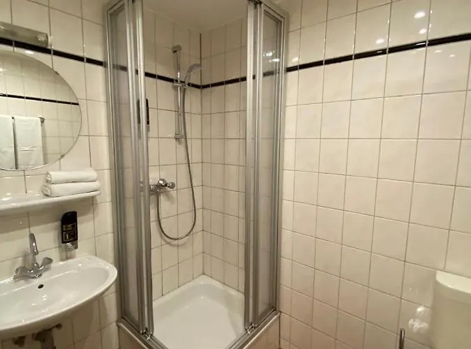 Restaurant Frankenturm ホテル 3*